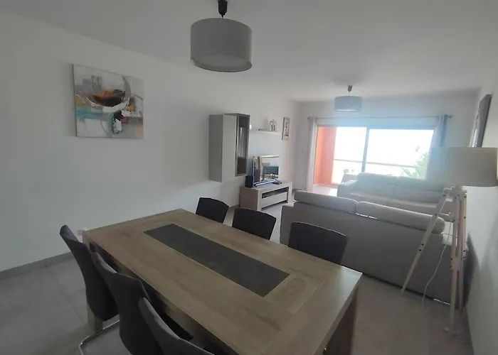 아파트 Luxury In Vitismar View Sea & Pool